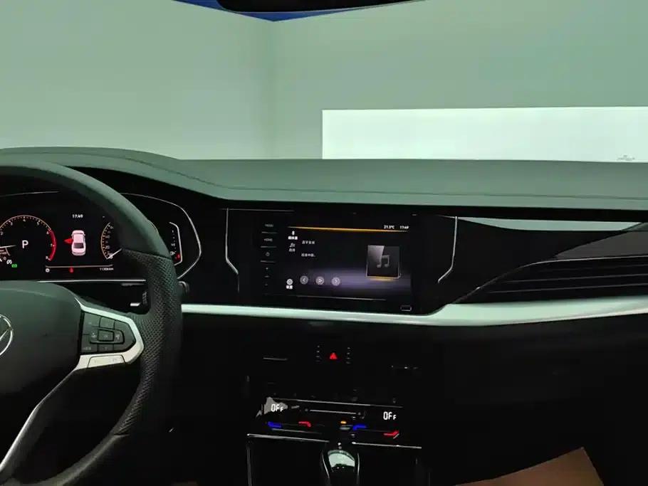 2025 Volkswagen Passat 330TSI Elite Edition — миниатюра 13