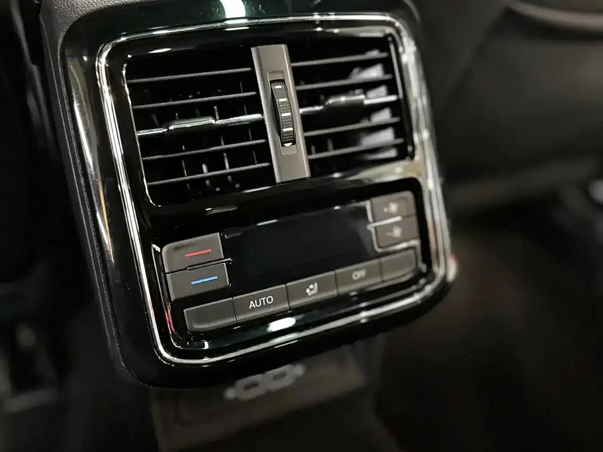 2019 Volkswagen Passat 330TSI Luxury Edition (China VI Emission Standard) — миниатюра 7