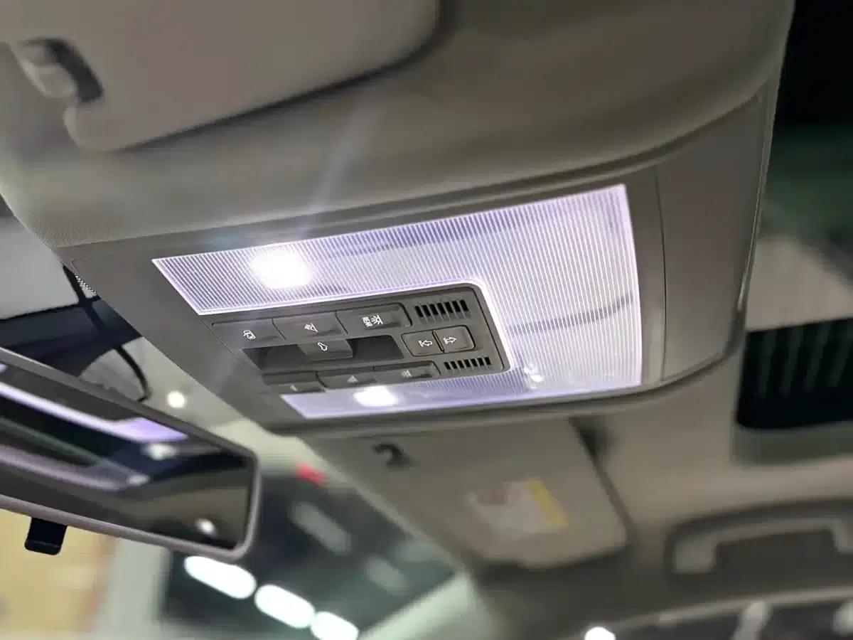 2019 Volkswagen Passat 330TSI Luxury Edition (China VI Emission Standard) — миниатюра 9