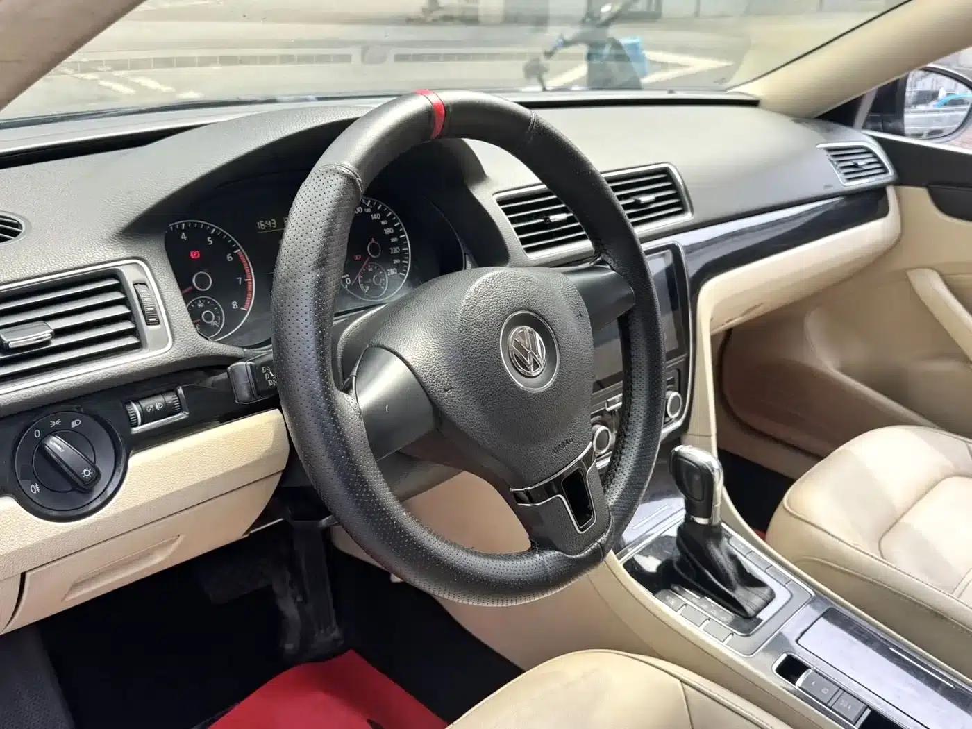 2014 Passat 1.8TSI DSG Premium Edition — миниатюра 9