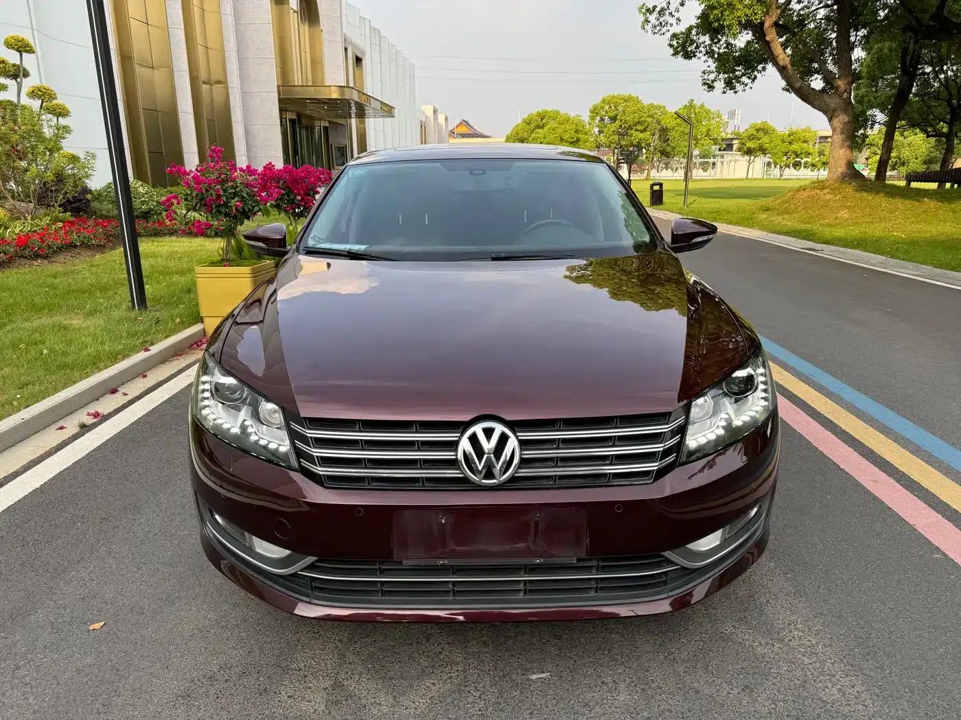 2013 Passat 2.0TSI DSG Royal Edition — миниатюра 2