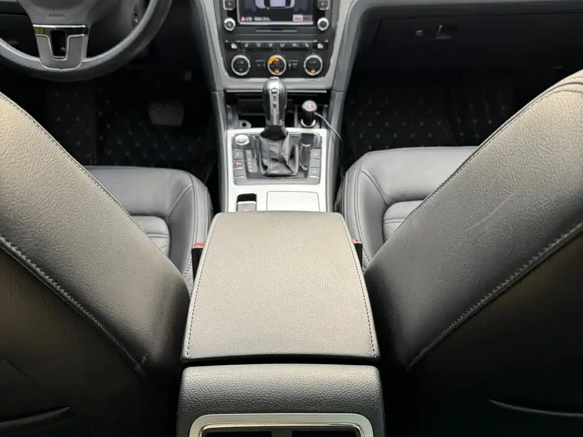2013 Passat 2.0TSI DSG Royal Edition — миниатюра 12
