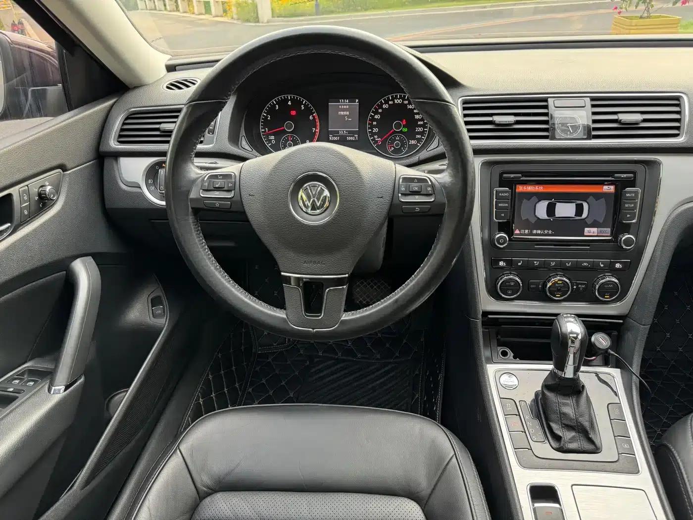 2013 Passat 2.0TSI DSG Royal Edition — миниатюра 13