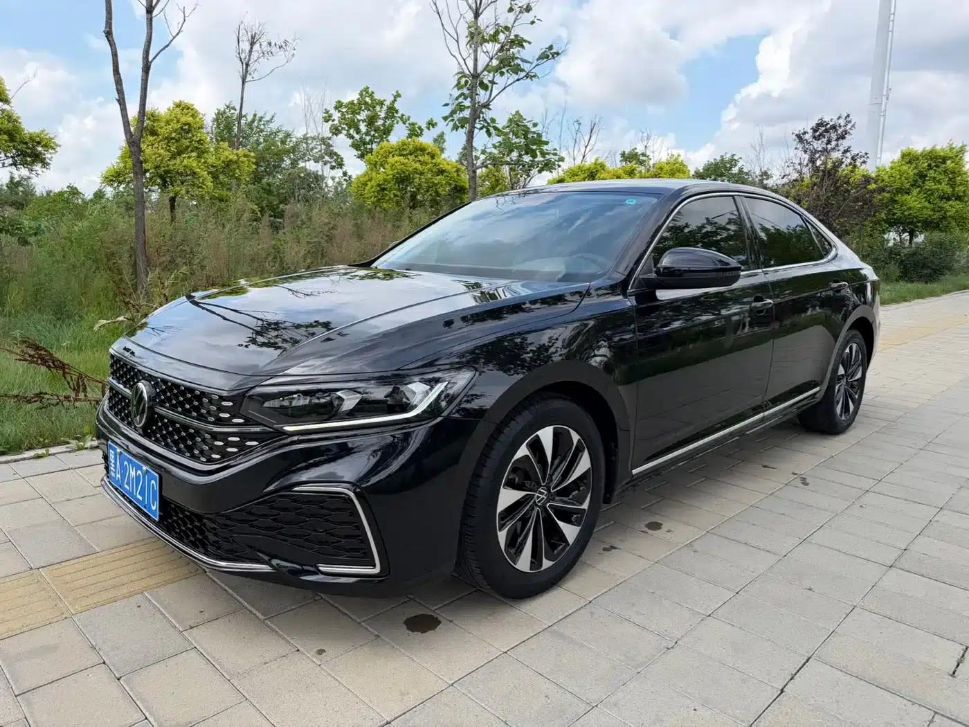 2023 Passat 280TSI Elite Edition — миниатюра 1