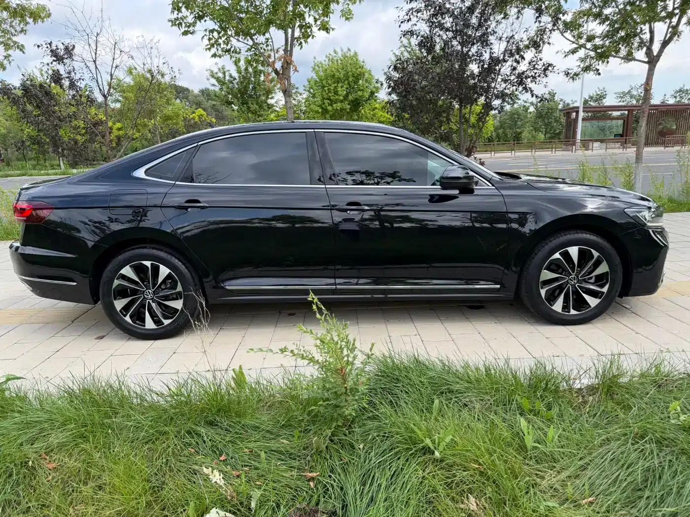 2023 Passat 280TSI Elite Edition — миниатюра 11