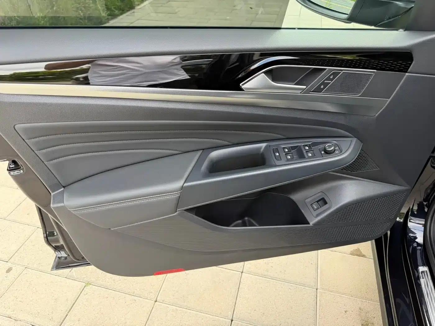 2023 Passat 280TSI Elite Edition — миниатюра 13