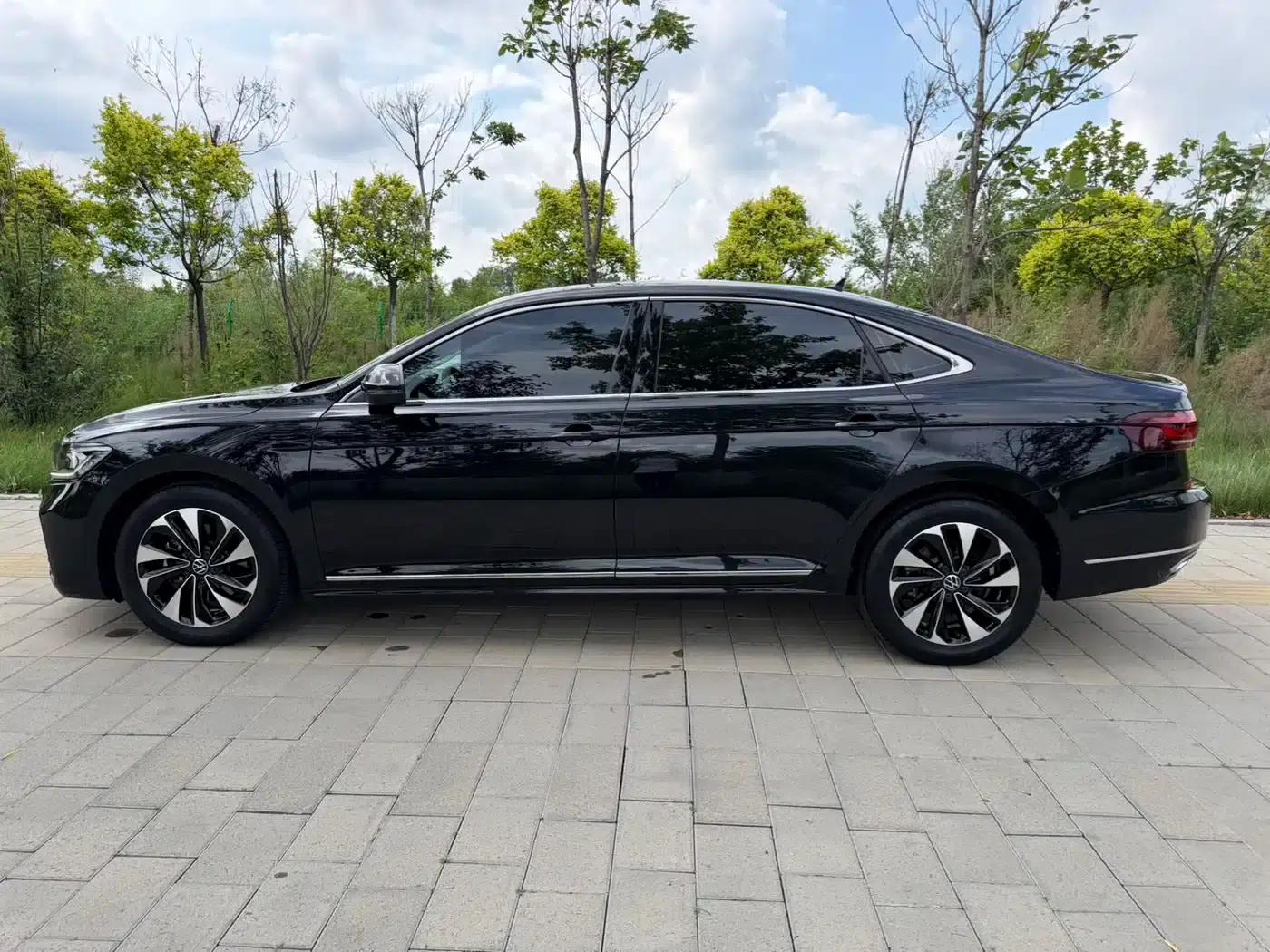 2023 Passat 280TSI Elite Edition — миниатюра 5