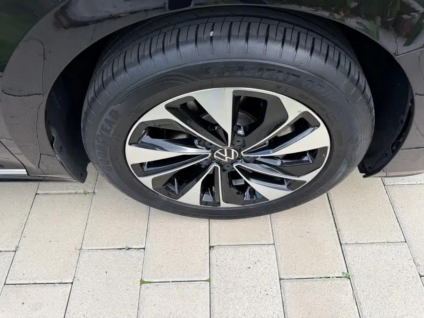 2023 Passat 280TSI Elite Edition — миниатюра 10