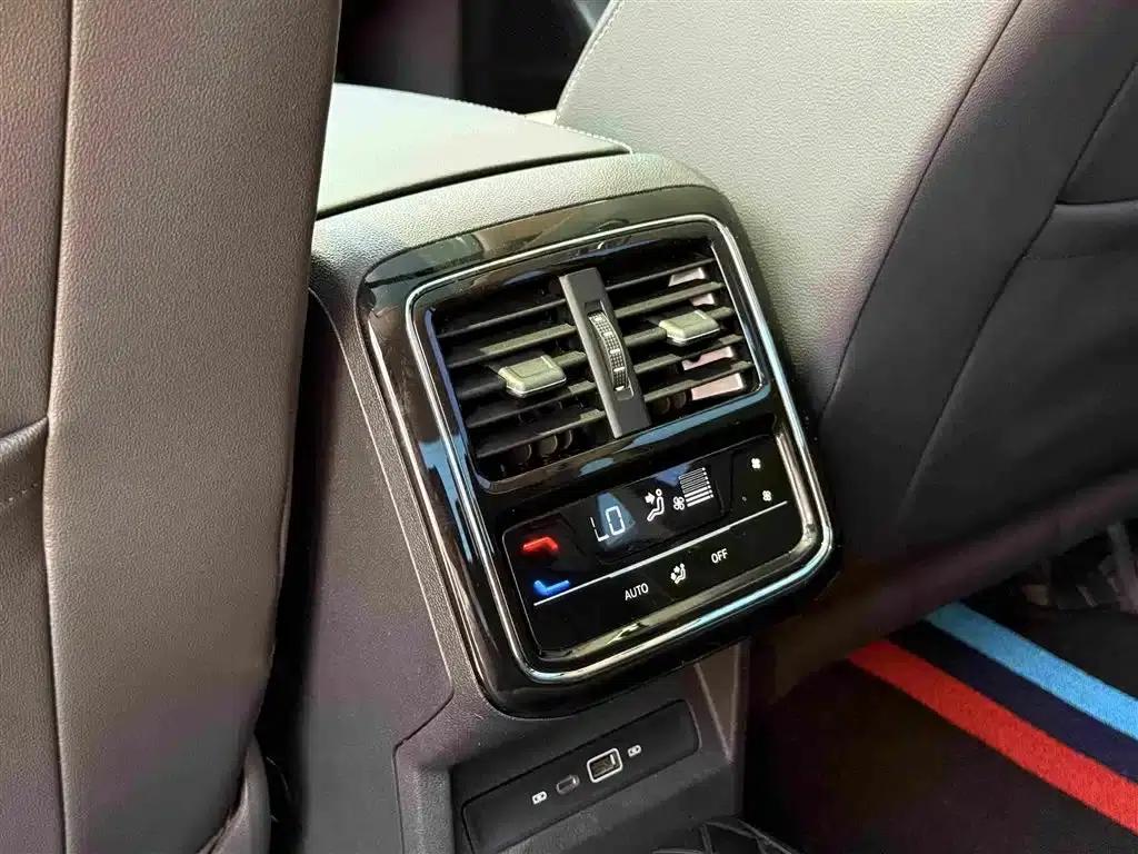 2024 Passat 330TSI Elite Edition — миниатюра 13