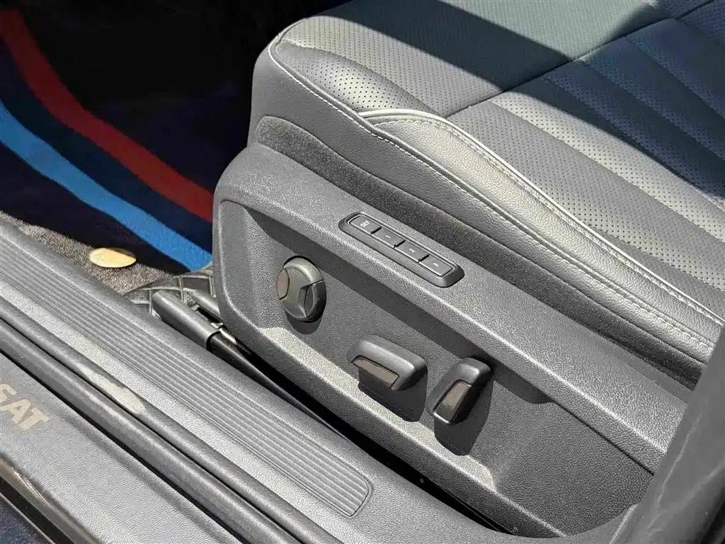 2024 Passat 330TSI Elite Edition — миниатюра 21