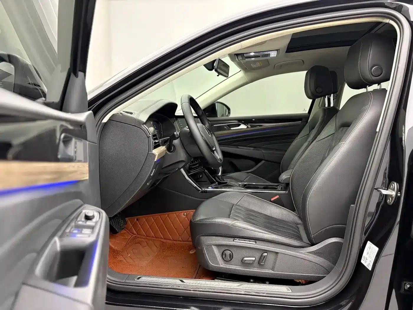 2021 Passat 330TSI Luxury Edition — миниатюра 4