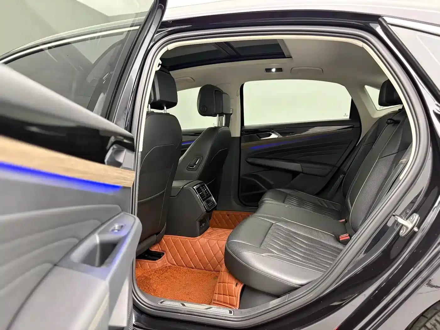 2021 Passat 330TSI Luxury Edition — миниатюра 6
