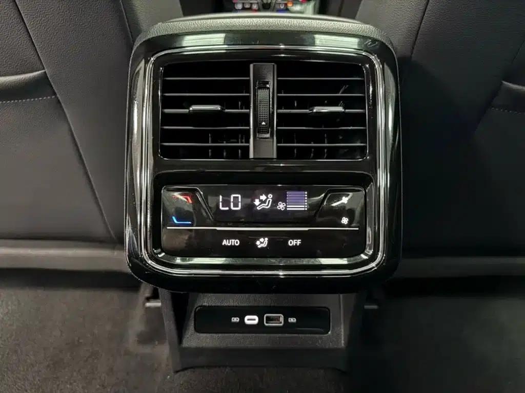 2023 Passat Facelift 280TSI Elite Edition — миниатюра 16