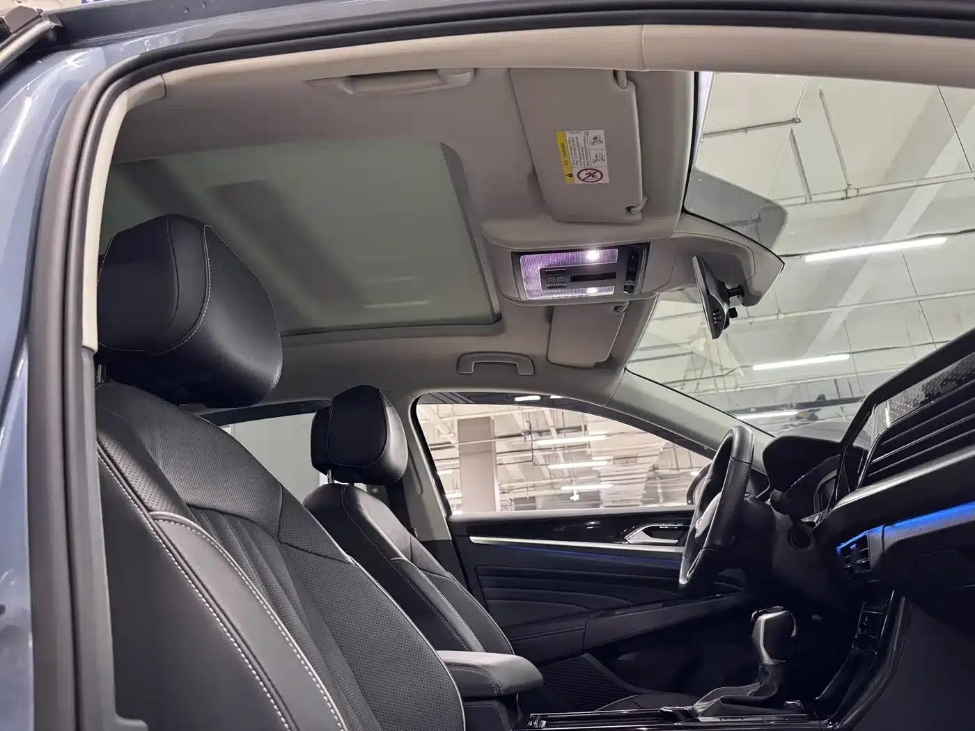 2022 Volkswagen Passat 330TSI Starry Sky Premium Edition — миниатюра 17