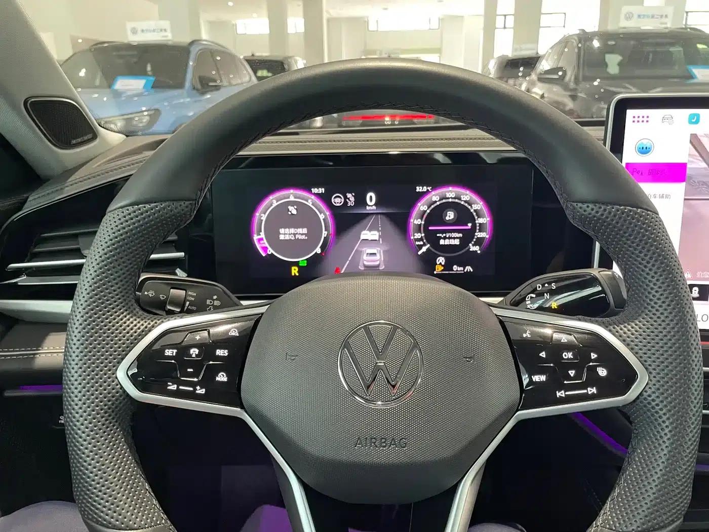 2025 Passat Pro 380TSI Starry Dragon Edition — миниатюра 4