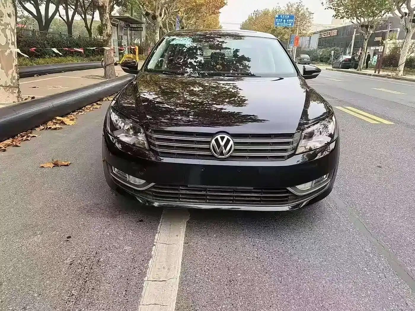 2013 Passat 1.8TSI DSG Premium Edition — миниатюра 1