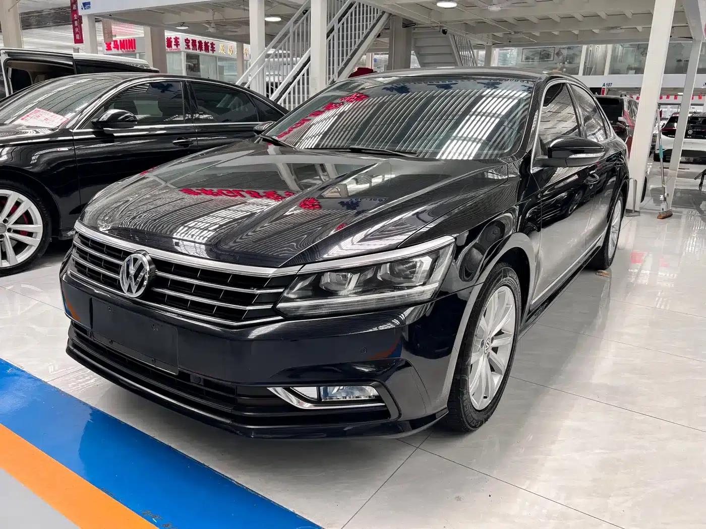2017 Passat 330TSI DSG Premium Edition — миниатюра 3