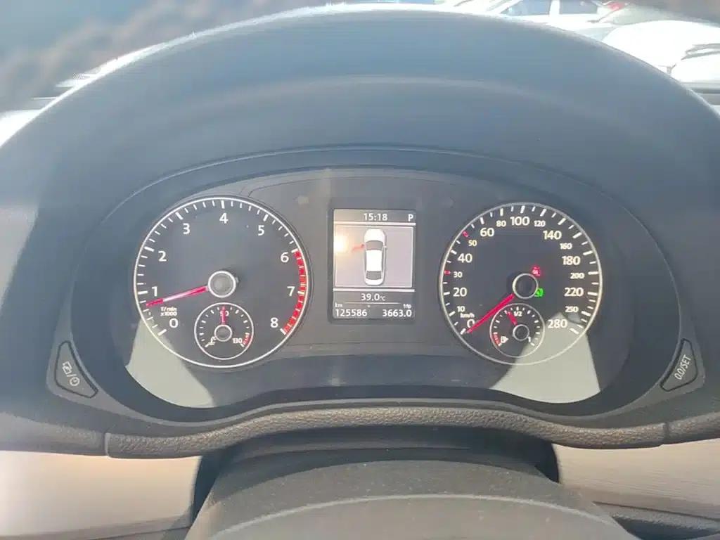 2014 Passat 1.8TSI DSG Royal Edition — миниатюра 12