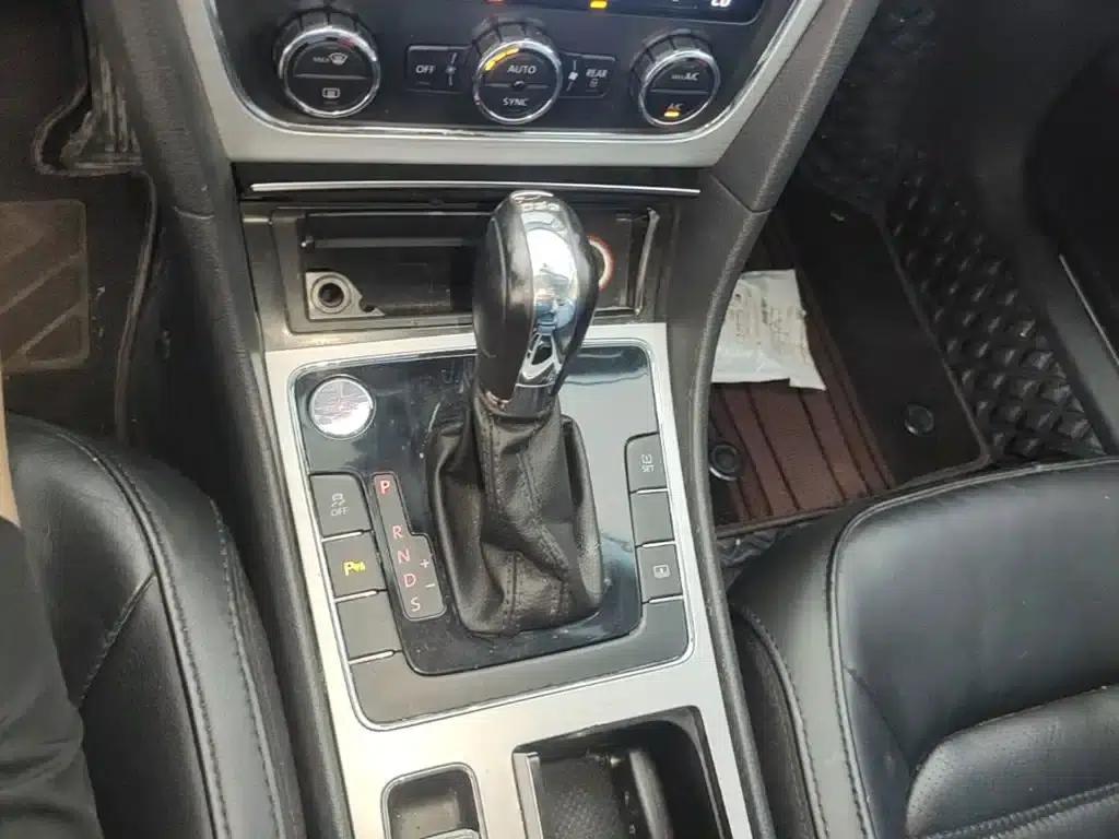 2014 Passat 1.8TSI DSG Royal Edition — миниатюра 14