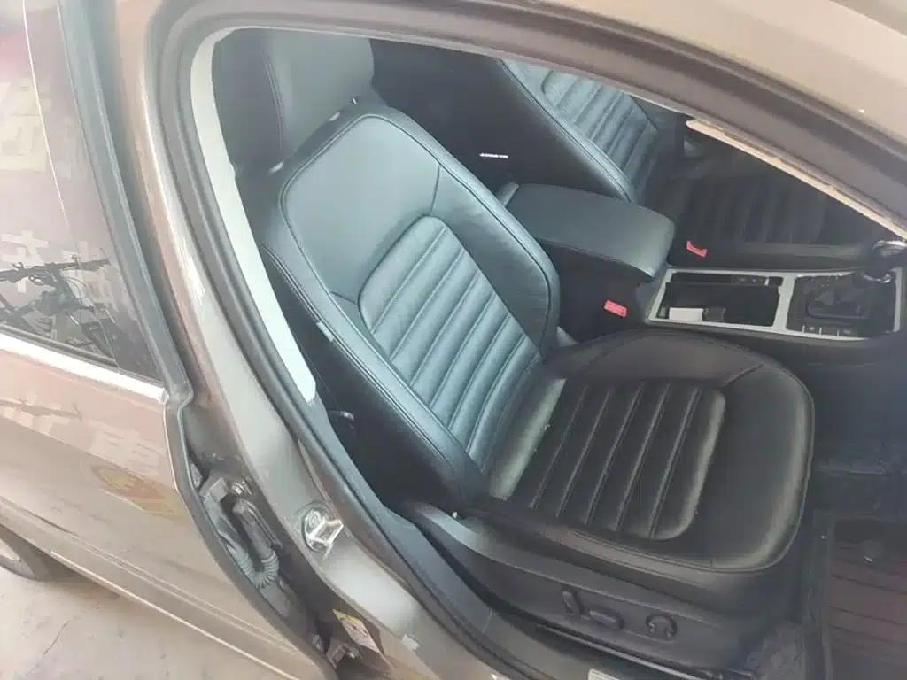 2014 Passat 1.8TSI DSG Royal Edition — миниатюра 25