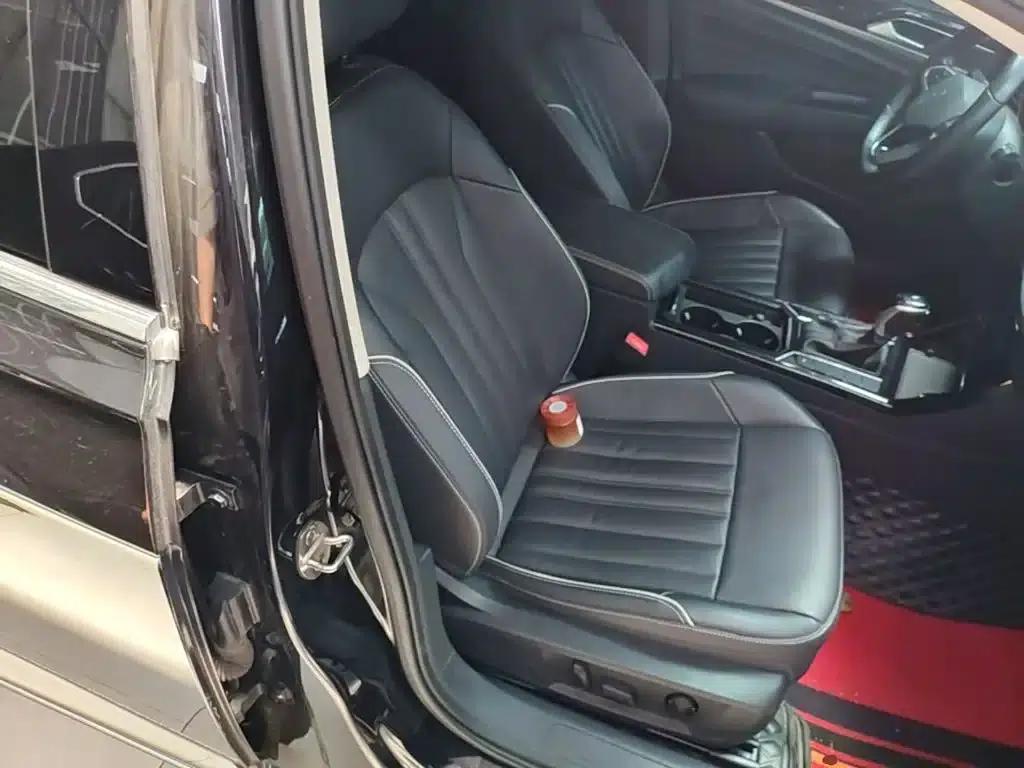 2022 Volkswagen Passat 330TSI Elite Edition — миниатюра 25