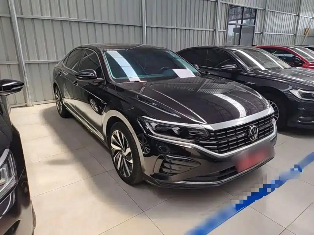 2022 Volkswagen Passat 330TSI Elite Edition — миниатюра 4