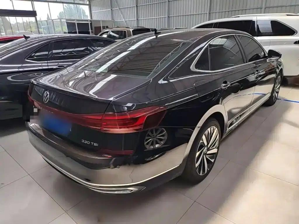 2022 Volkswagen Passat 330TSI Elite Edition — миниатюра 7