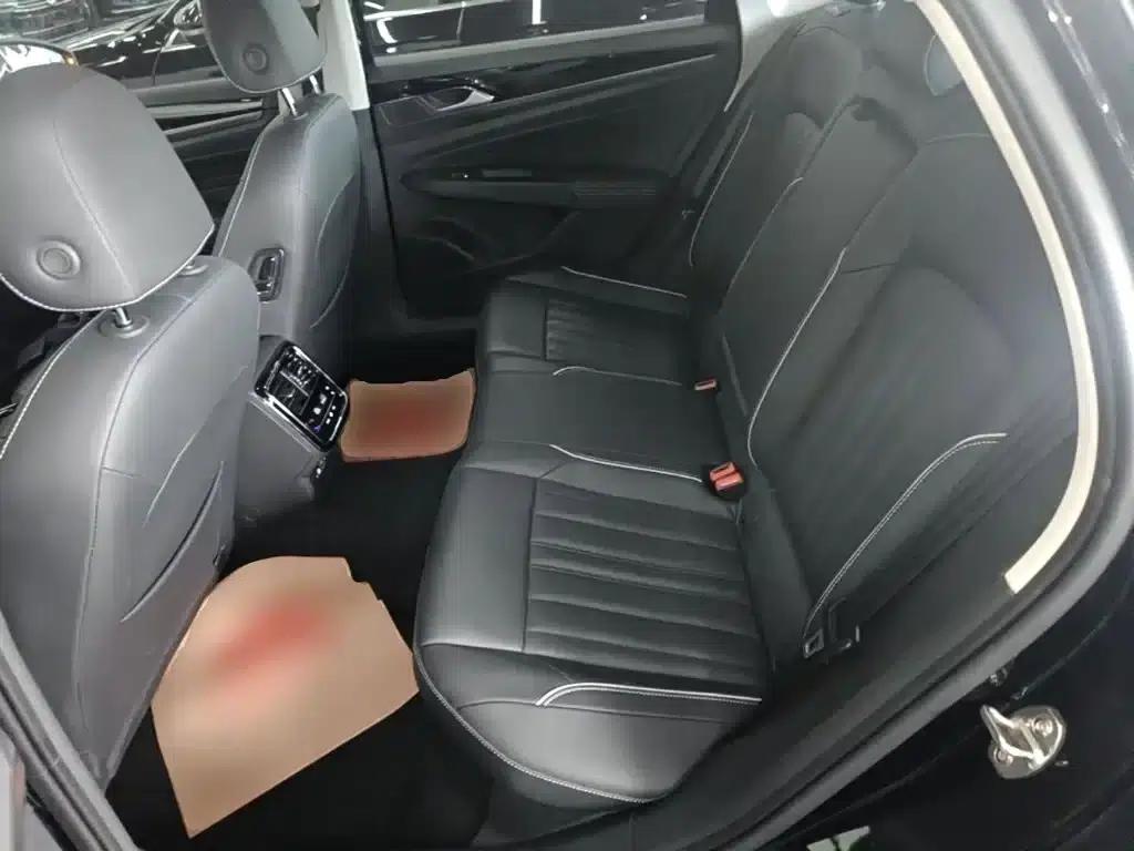 2022 Volkswagen Passat 330TSI Elite Edition — миниатюра 17