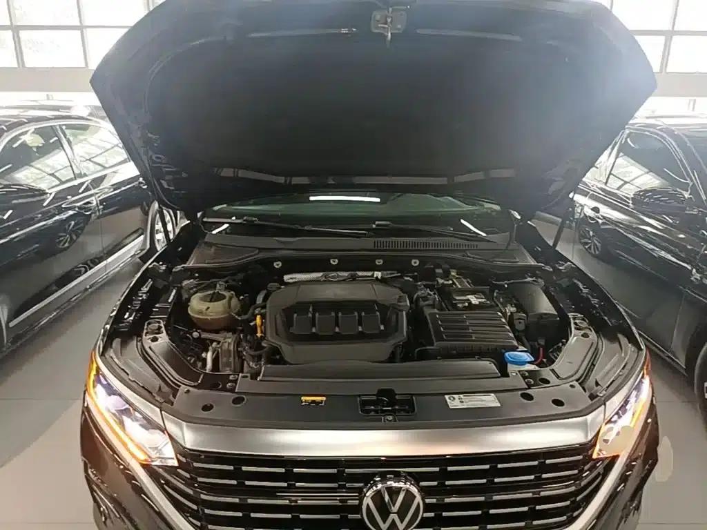 2022 Volkswagen Passat 330TSI Elite Edition — миниатюра 20