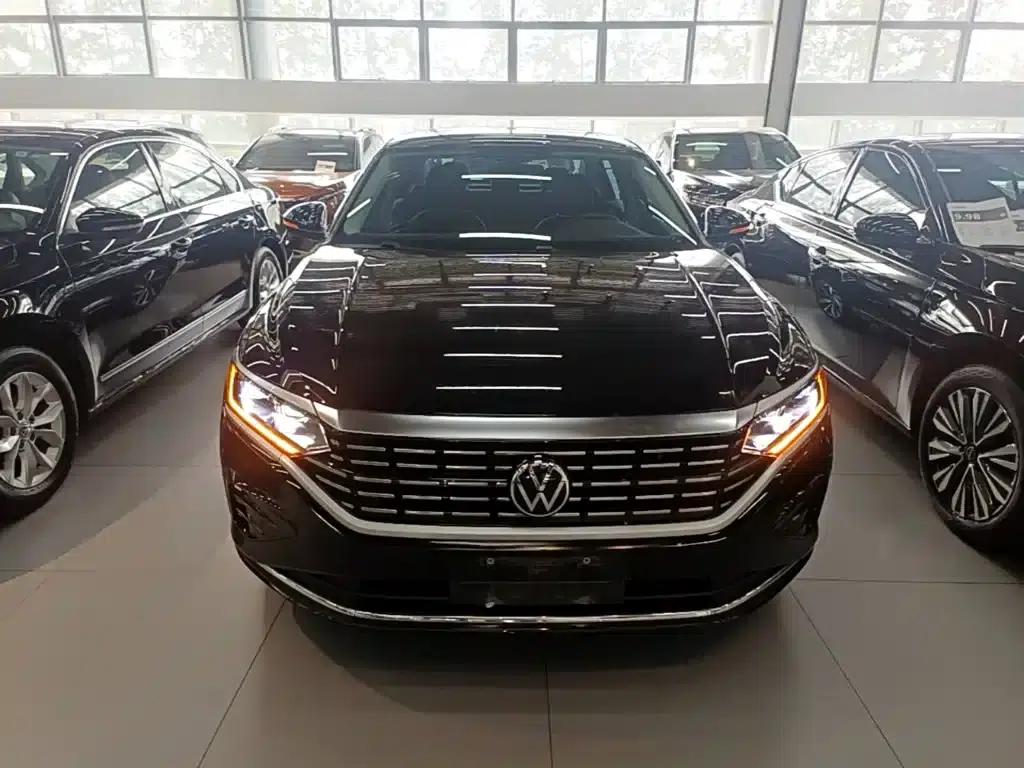 2022 Volkswagen Passat 330TSI Elite Edition — миниатюра 3