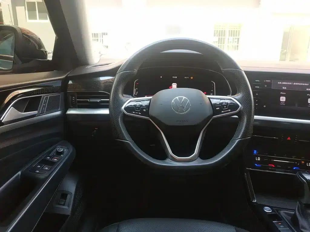 2022 Passat 330TSI Luxury Edition — миниатюра 11