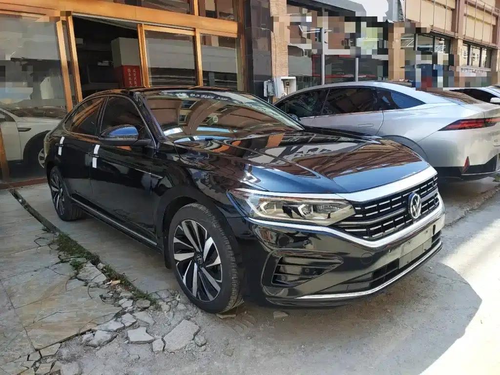 2022 Passat 330TSI Luxury Edition — миниатюра 4