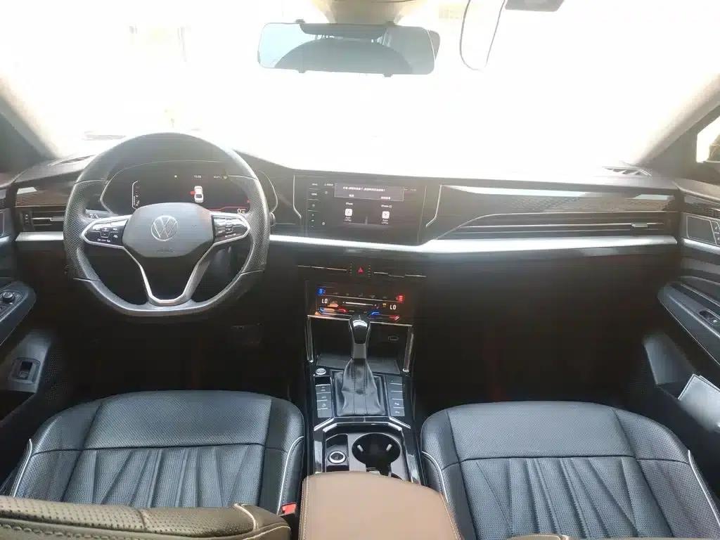 2022 Passat 330TSI Luxury Edition — миниатюра 10