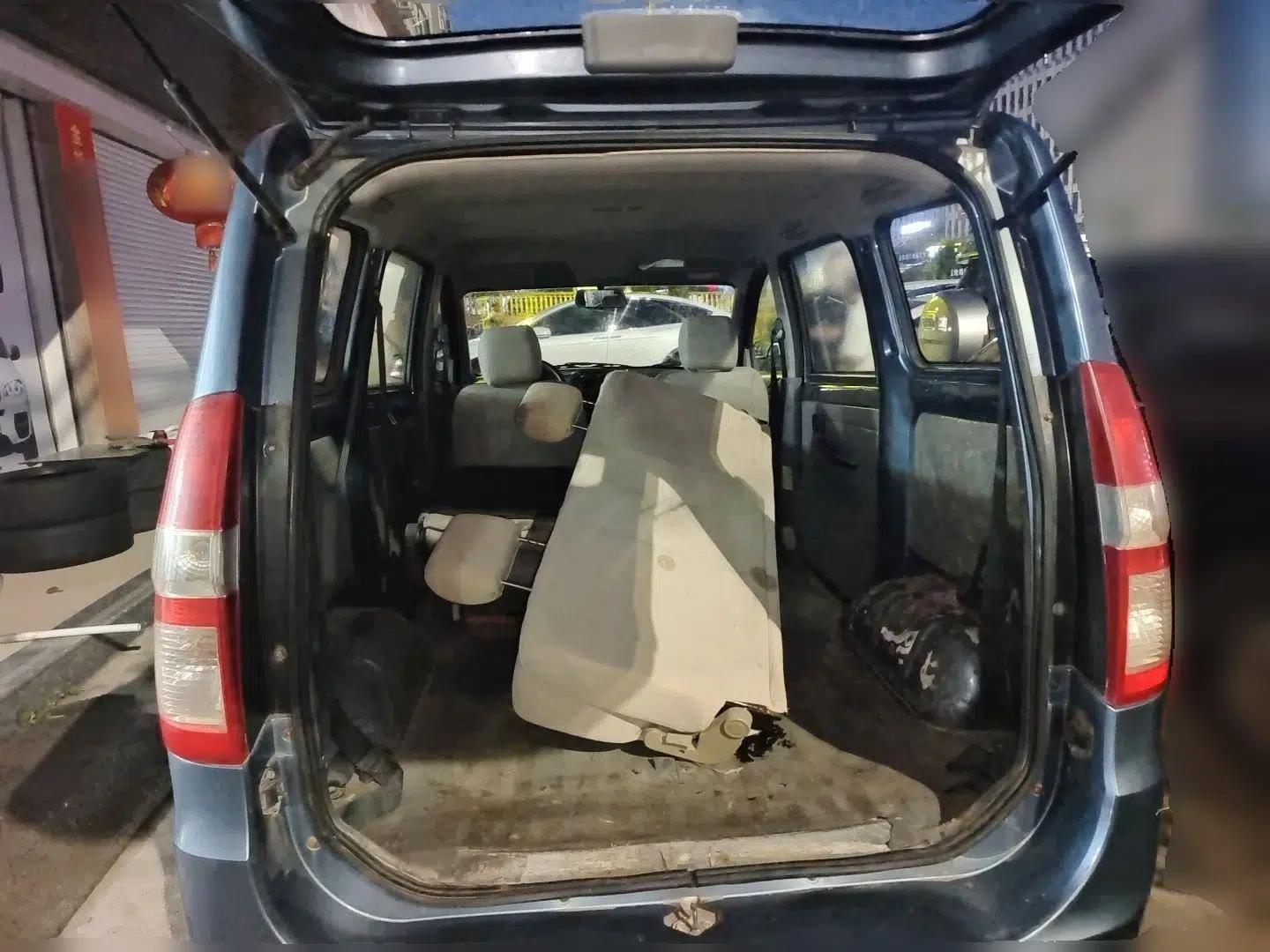 Wuling Rongguang V 2015 1.5L Base Version — миниатюра 19