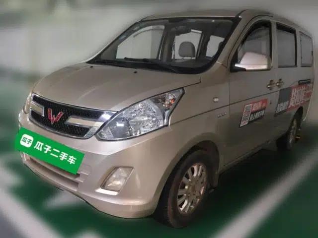 Wuling Rongguang V 2016 1.5L Standard Version