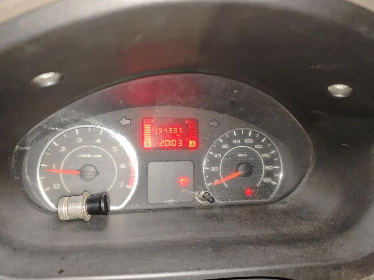 Wuling Rongguang V 2015 1.2L Practical Model — миниатюра 12