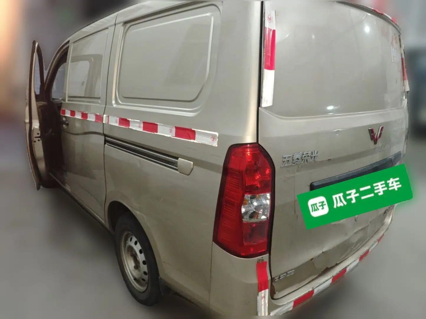 Wuling Rongguang V 2015 1.2L Practical Model — миниатюра 4