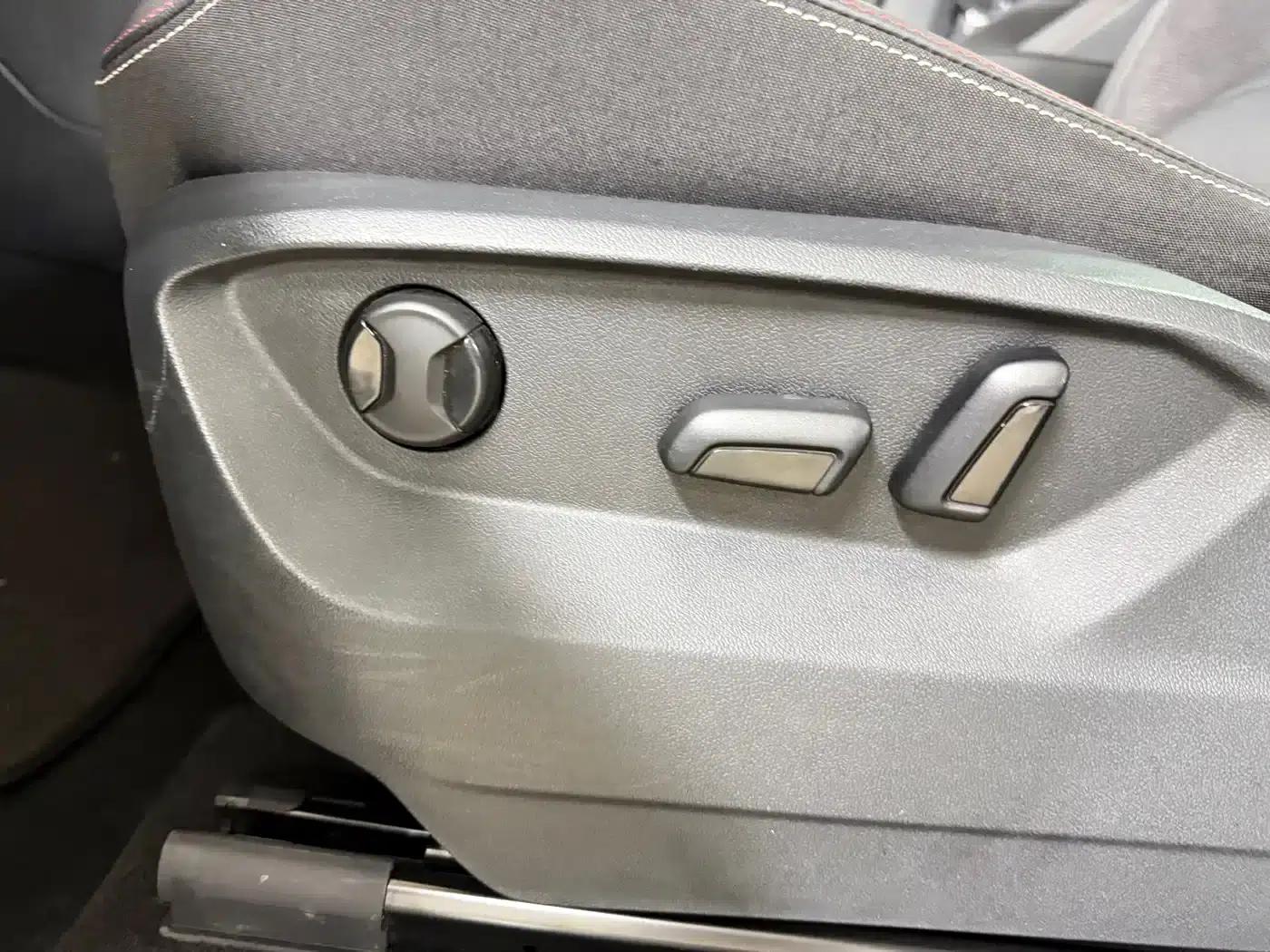 Tayron 2022 280TSI 2WD Luxury Intelligent Edition — миниатюра 16