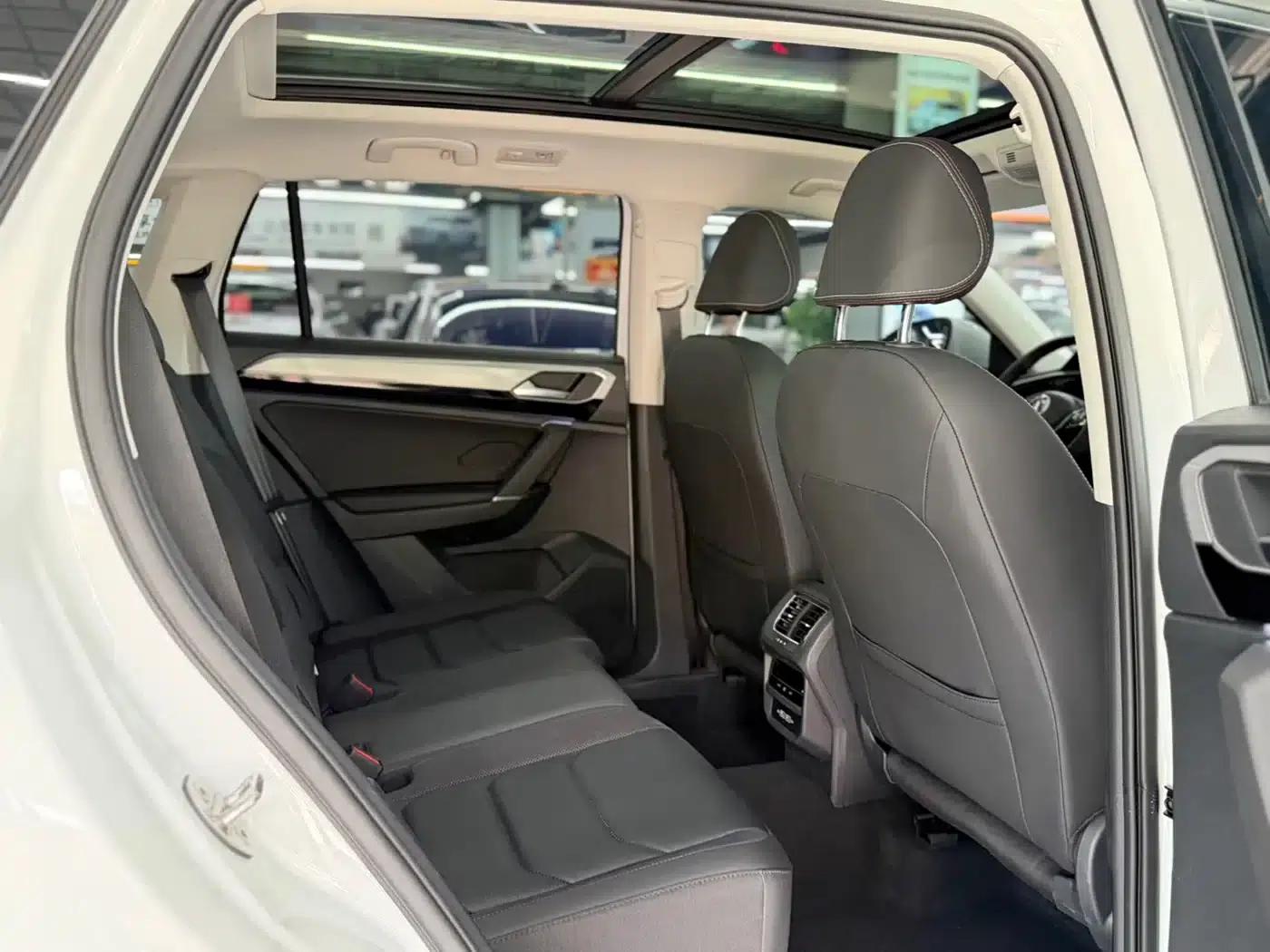 Tayron 2022 280TSI 2WD Luxury Intelligent Edition — миниатюра 11