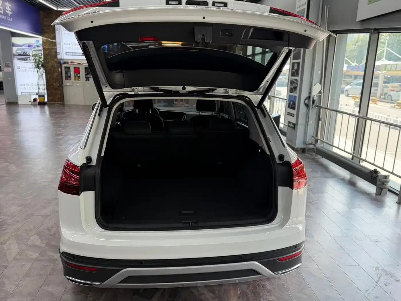 Tayron 2022 280TSI 2WD Luxury Intelligent Edition — миниатюра 15