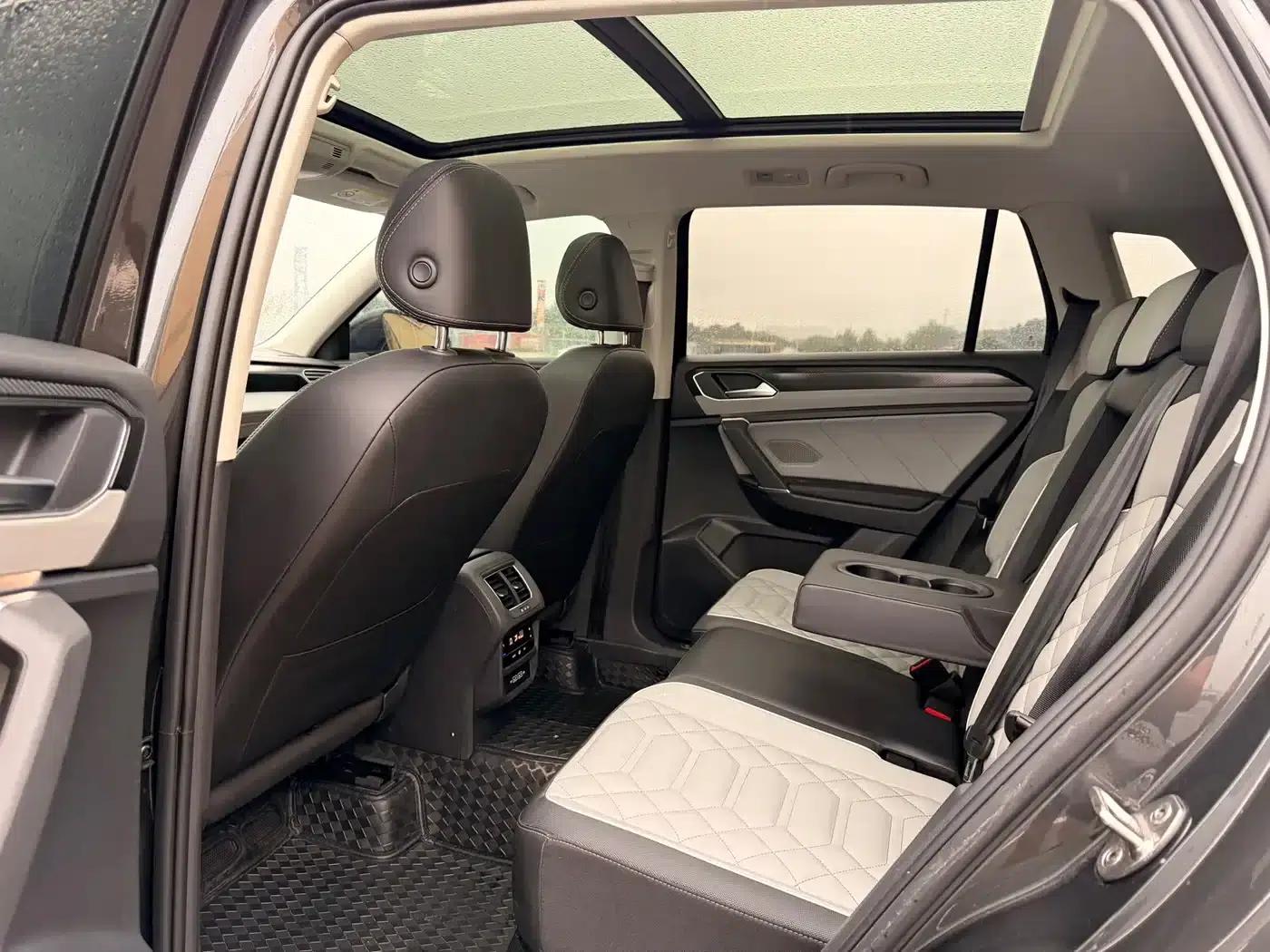 Tayron 2023 280TSI 2WD Luxury Plus Advanced Edition — миниатюра 17