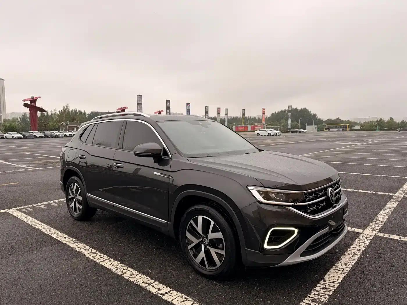 Tayron 2023 280TSI 2WD Luxury Plus Advanced Edition — миниатюра 3