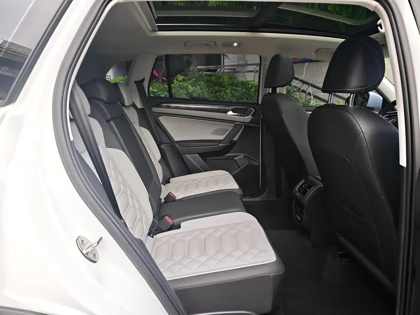 Tayron 2023 330TSI 2WD Luxury Plus Advanced Edition — миниатюра 17