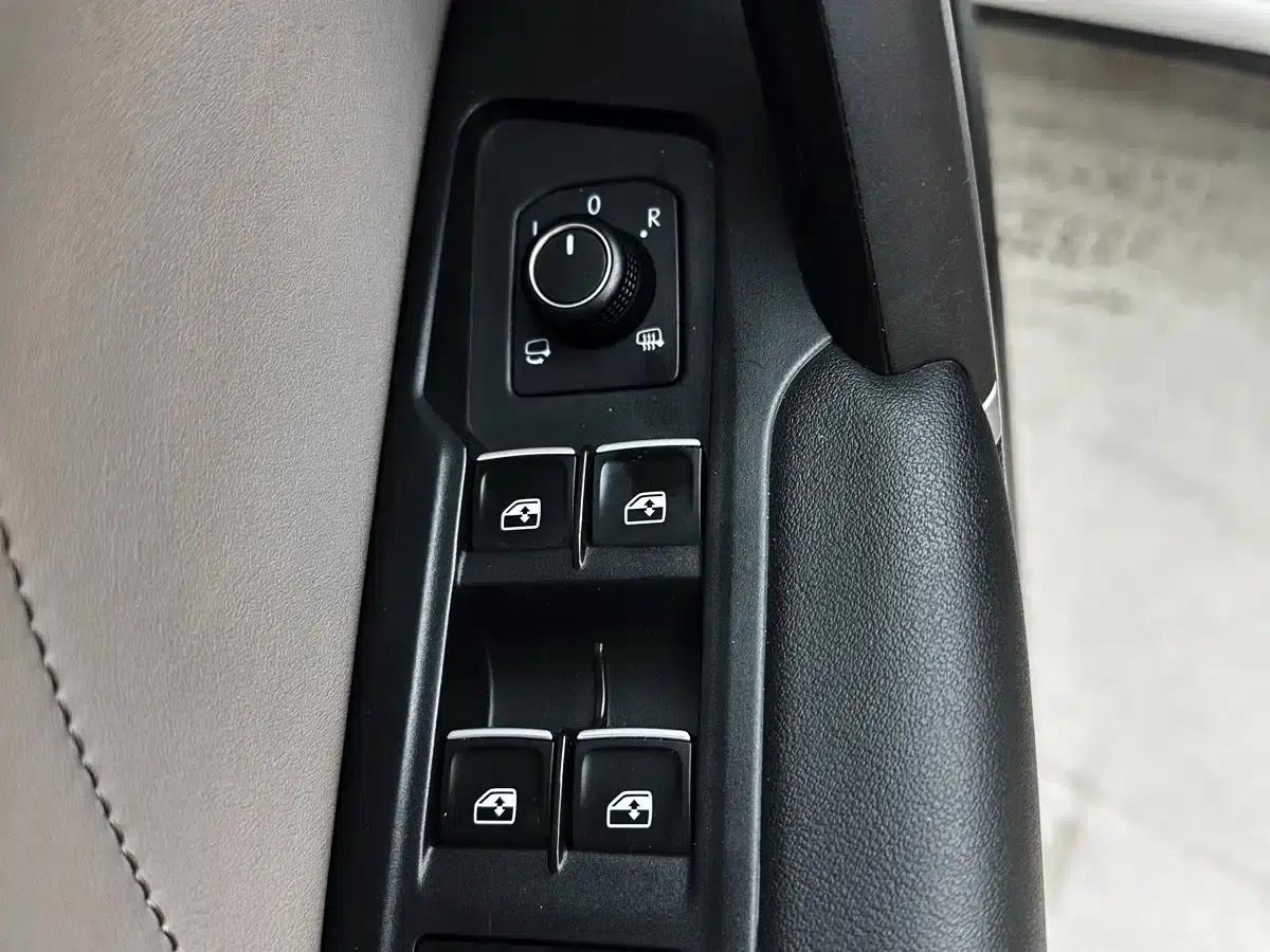 Tayron 2023 280TSI 2WD Luxury Plus Advanced Edition — миниатюра 13
