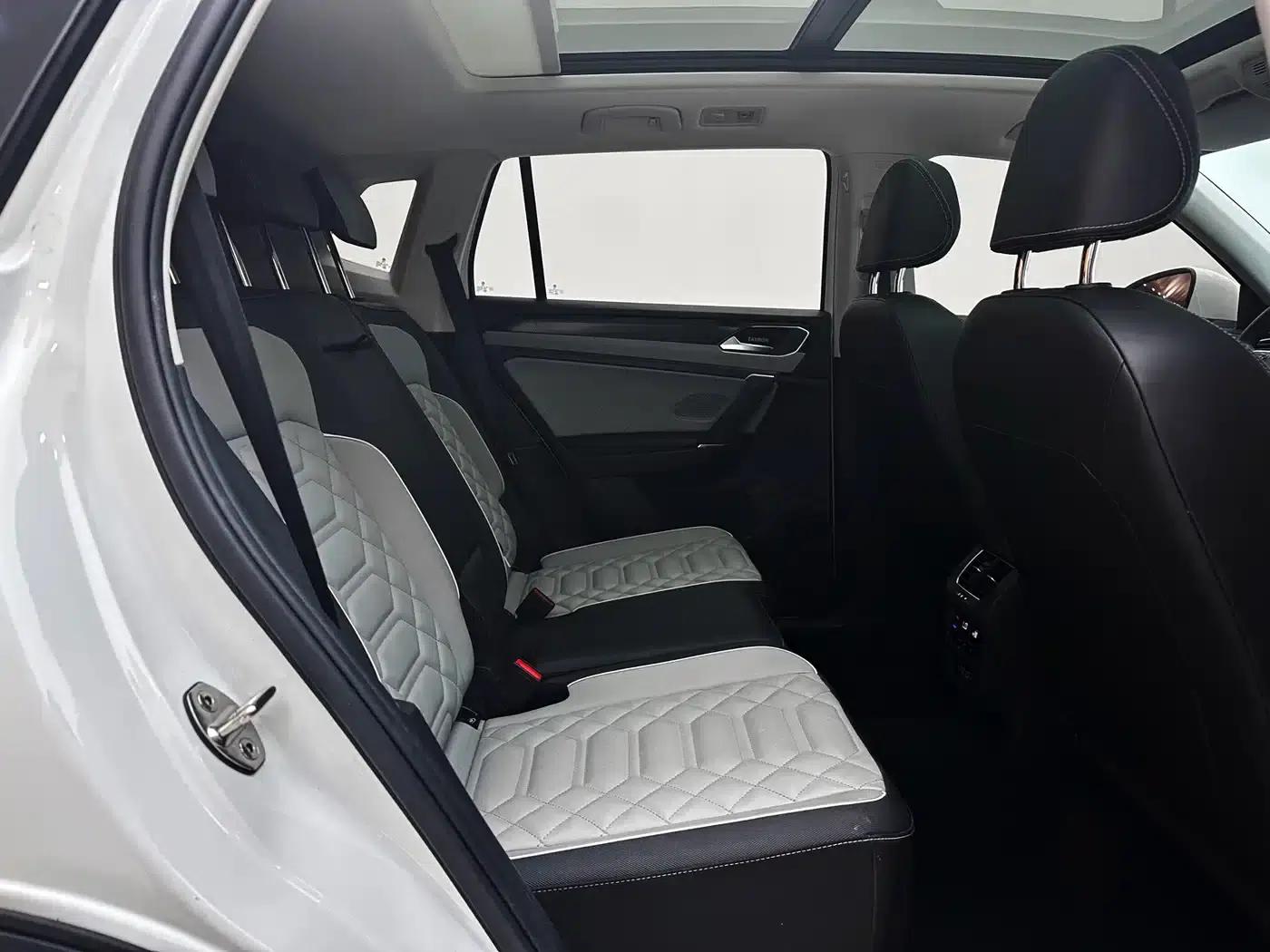 Tayron 2023 280TSI 2WD Luxury Plus Advanced Edition — миниатюра 15