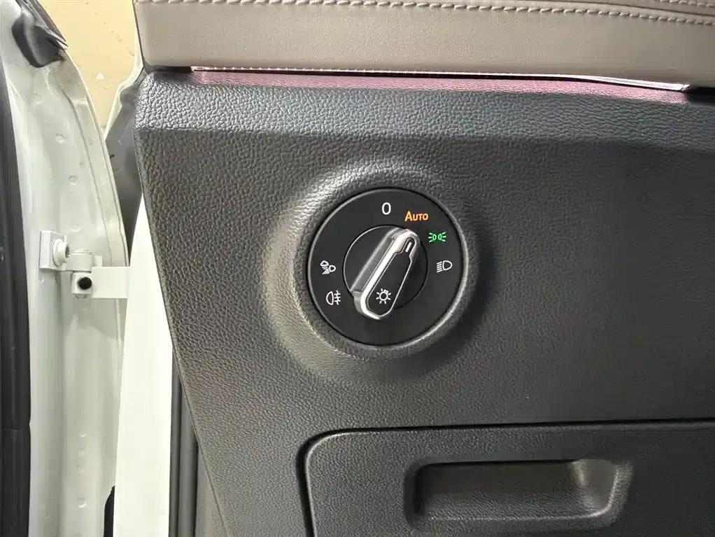 Tayron 2023 280TSI 2WD Luxury Plus Advanced Edition — миниатюра 9