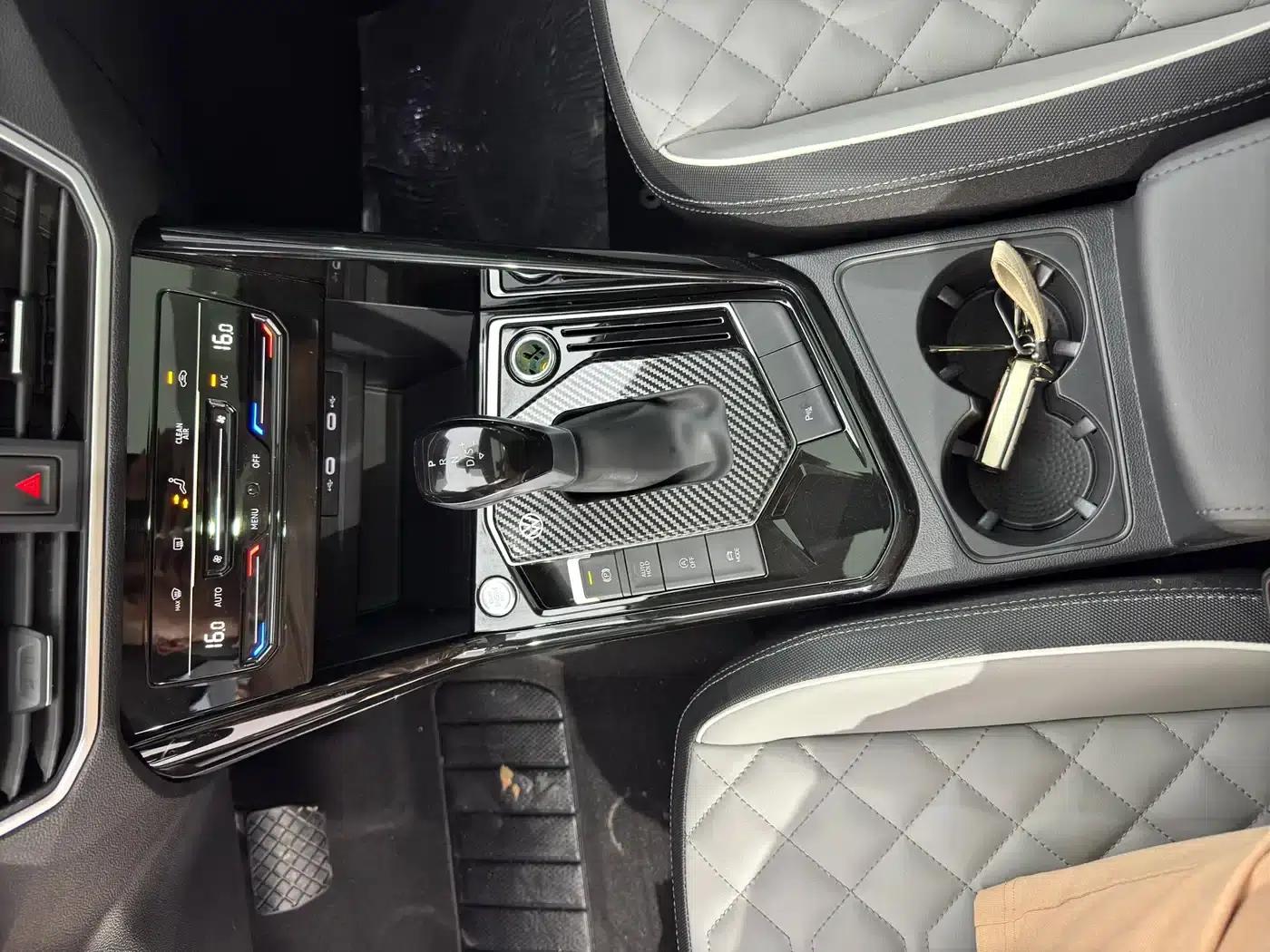 Tayron 2023 280TSI 2WD Luxury Plus Advanced Edition — миниатюра 14
