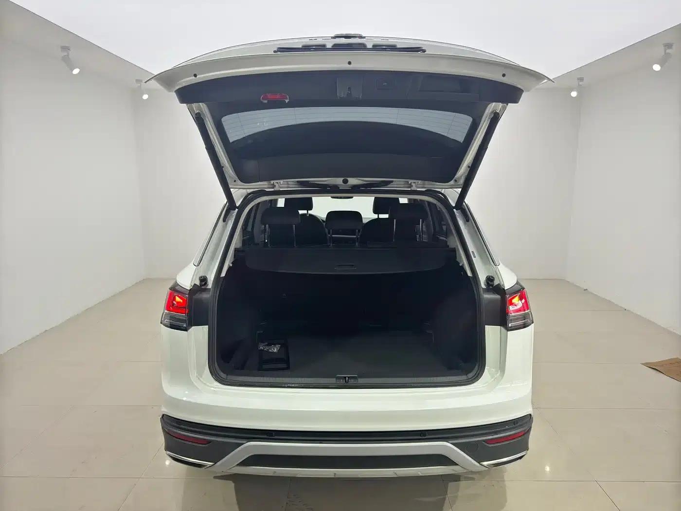 Tayron 2023 280TSI 2WD Luxury Plus Advanced Edition — миниатюра 16