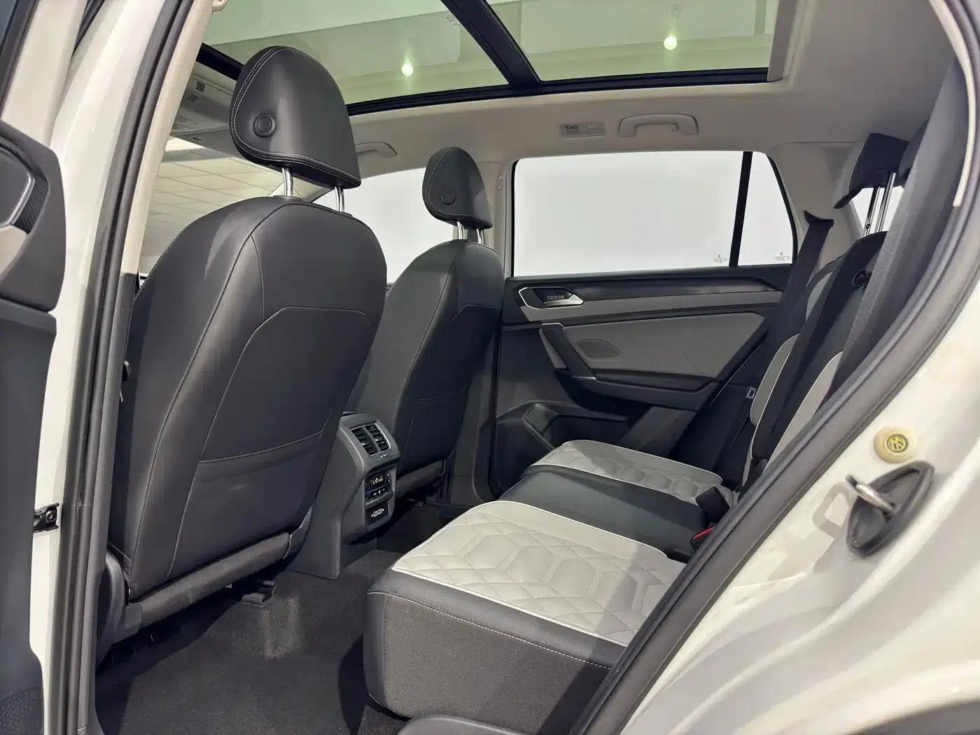 Tayron 2023 280TSI 2WD Luxury Plus Advanced Edition — миниатюра 9