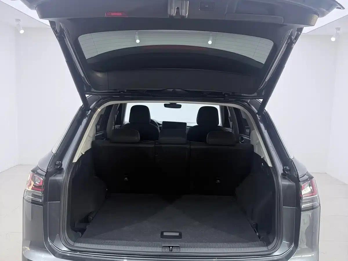 Tayron 2023 280TSI 2WD Luxury Plus Advanced Edition — миниатюра 17